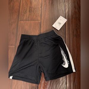 Nike boys shorts sz 3t